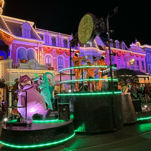 Meet your Posher, Maria Luz - Picture 4 of 4